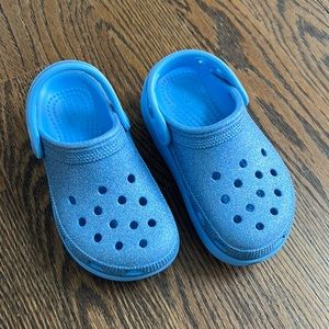 Girls size 11 sparkly wedge croc